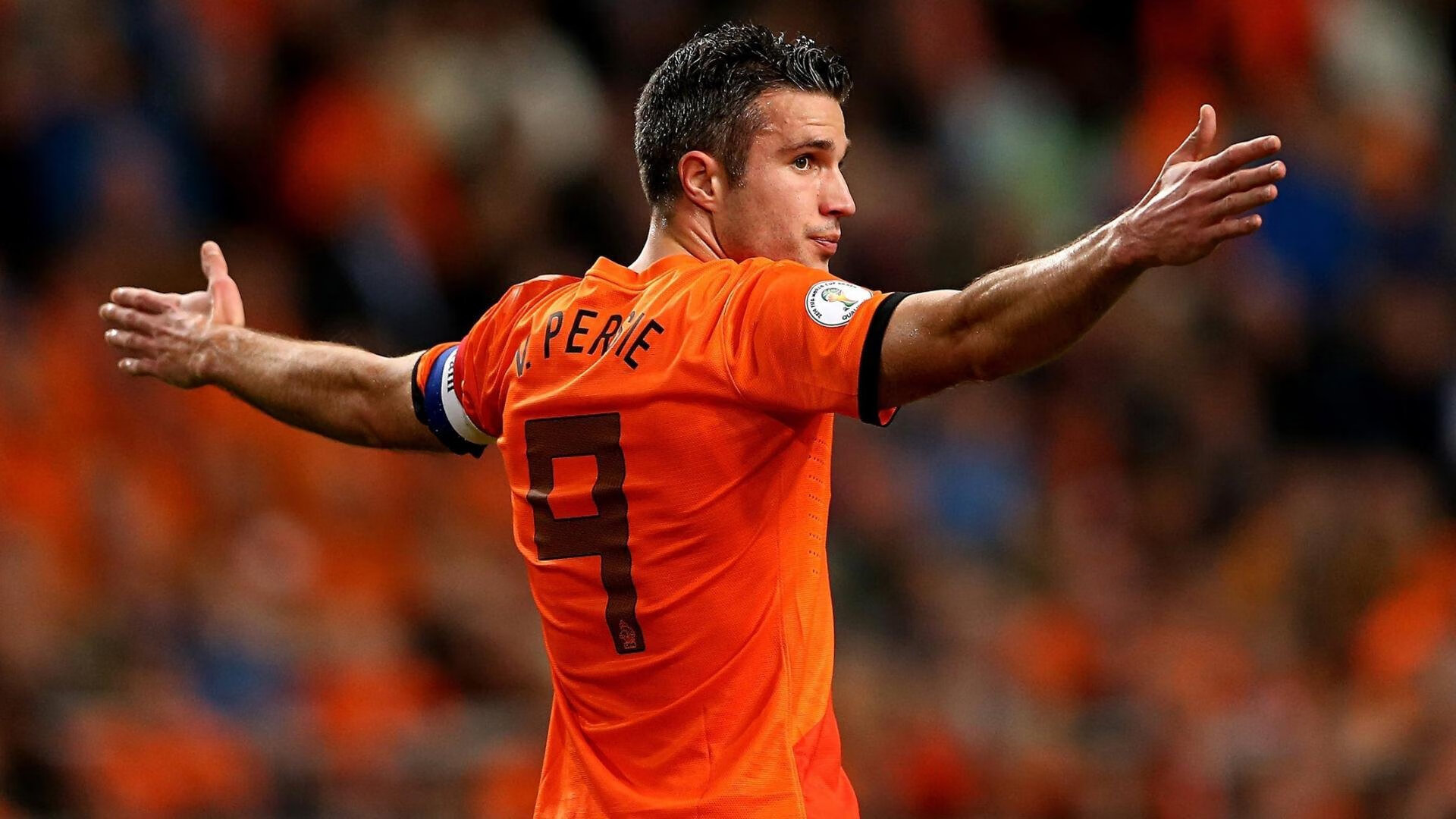 C罗续约利雅得胜利，继续征战沙特联赛，c罗续约合同